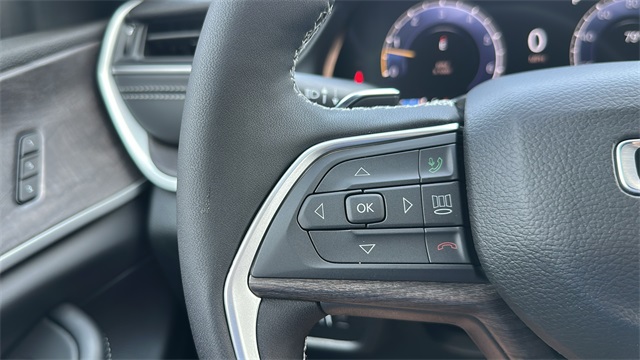 new 2025 Jeep Grand Cherokee car, priced at $48,703