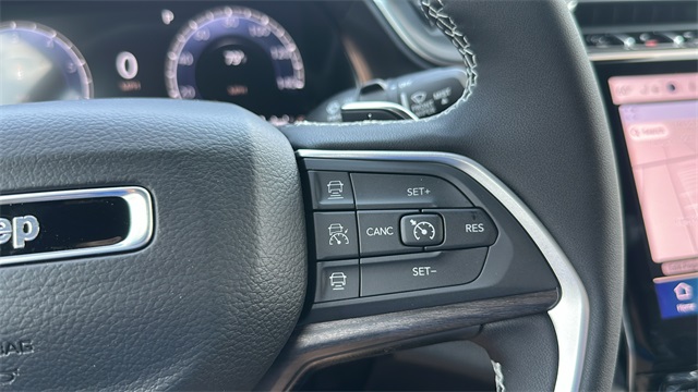 new 2025 Jeep Grand Cherokee car, priced at $48,703