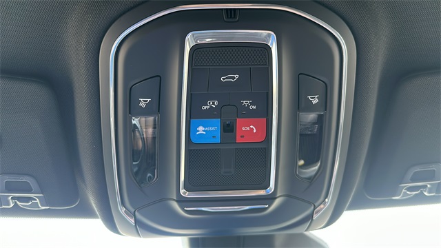 new 2025 Jeep Grand Cherokee car, priced at $48,703