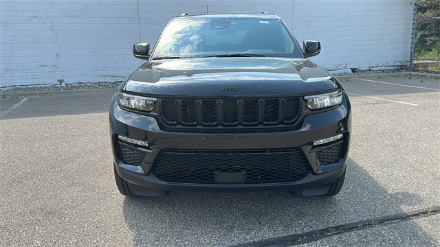new 2025 Jeep Grand Cherokee car, priced at $48,703