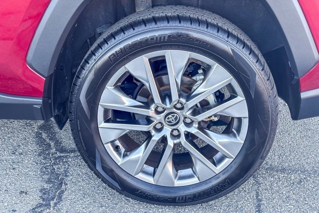 used 2020 Toyota RAV4 car, priced at $21,592