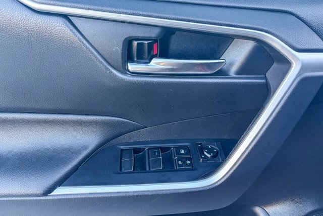 used 2020 Toyota RAV4 car, priced at $21,592