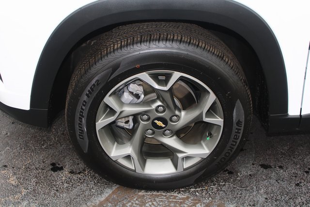 used 2025 Chevrolet Trax car, priced at $24,336