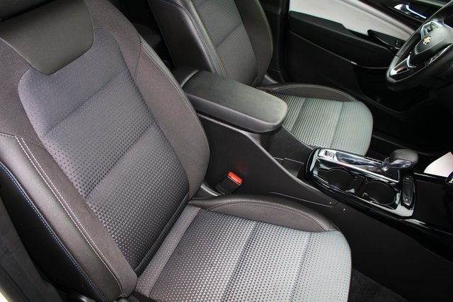 used 2025 Chevrolet Trax car, priced at $24,336