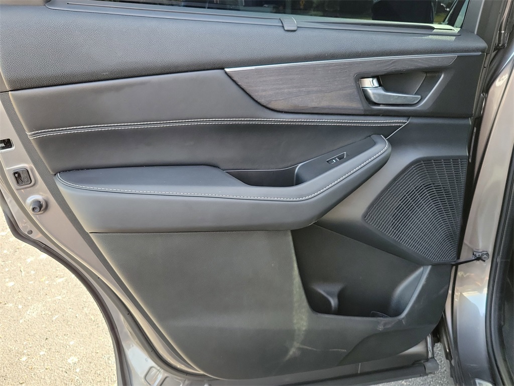 used 2022 Acura MDX car, priced at $40,998