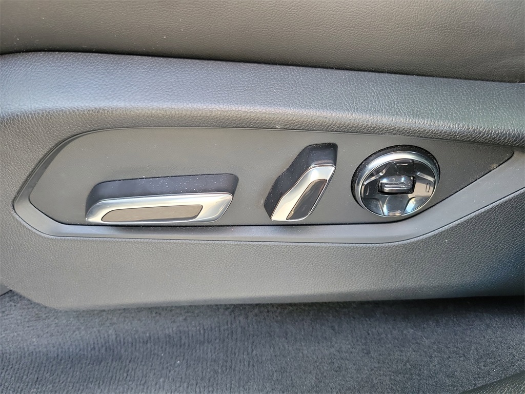 used 2022 Acura MDX car, priced at $40,998