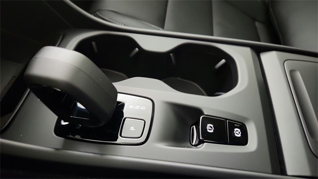 new 2026 Volvo XC40 car, priced at $45,995