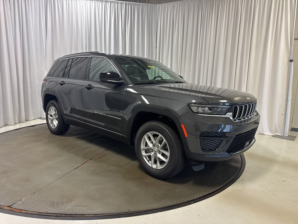new 2025 Jeep Grand Cherokee car, priced at $45,165
