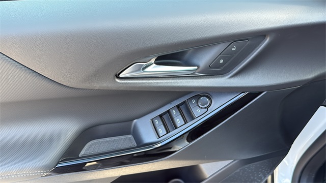 new 2026 Chevrolet Equinox car, priced at $32,940