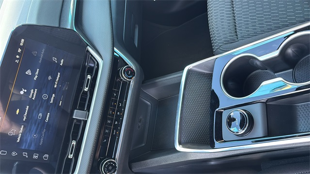 new 2026 Chevrolet Equinox car, priced at $32,940