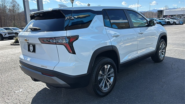 new 2026 Chevrolet Equinox car, priced at $32,940
