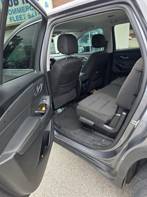 used 2020 Chevrolet Traverse car, priced at $24,123