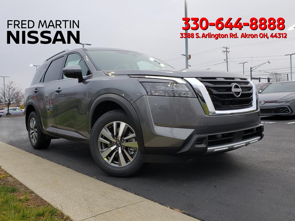new 2025 Nissan Pathfinder car, priced at $38,288