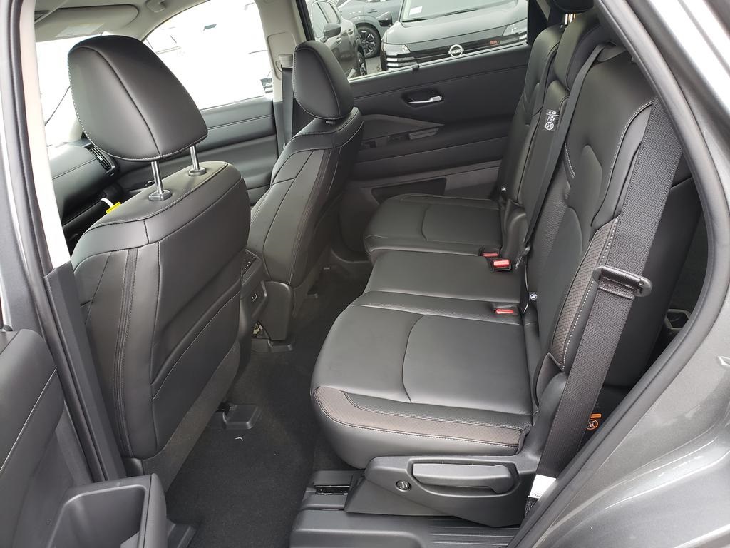 new 2025 Nissan Pathfinder car, priced at $38,288