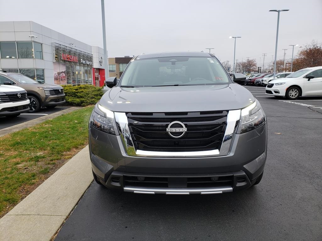 new 2025 Nissan Pathfinder car, priced at $38,288