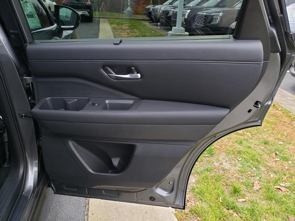 new 2025 Nissan Pathfinder car, priced at $38,288