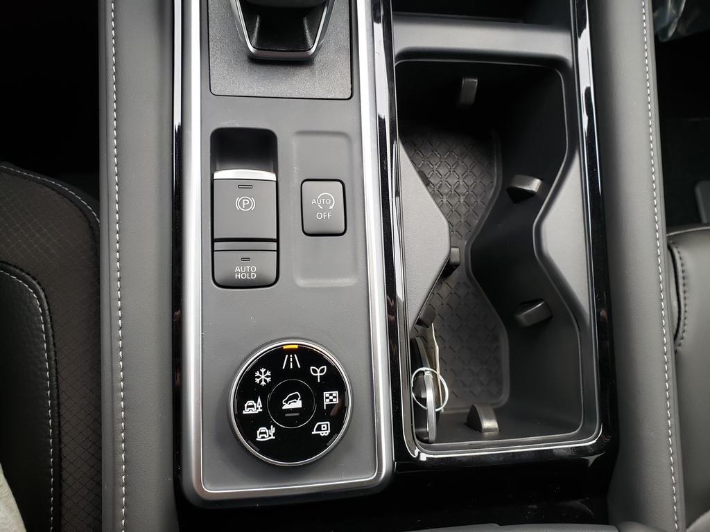 new 2025 Nissan Pathfinder car, priced at $38,288