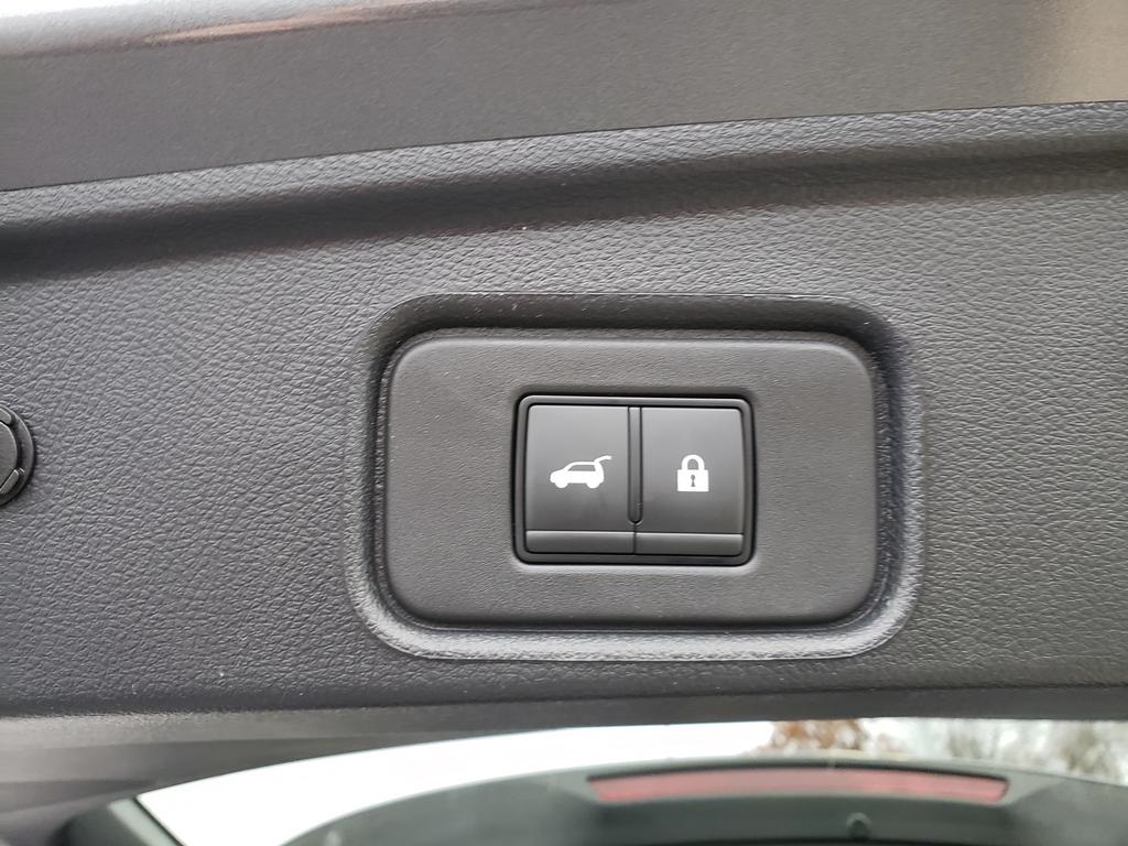 new 2025 Nissan Pathfinder car, priced at $38,288