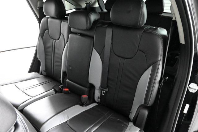 used 2023 Kia Sorento car, priced at $24,955