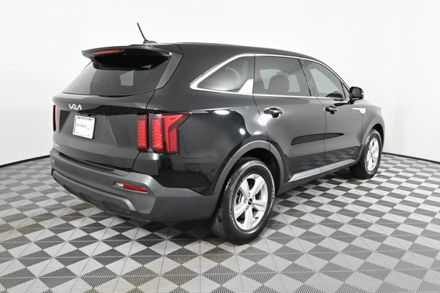 used 2023 Kia Sorento car, priced at $24,955