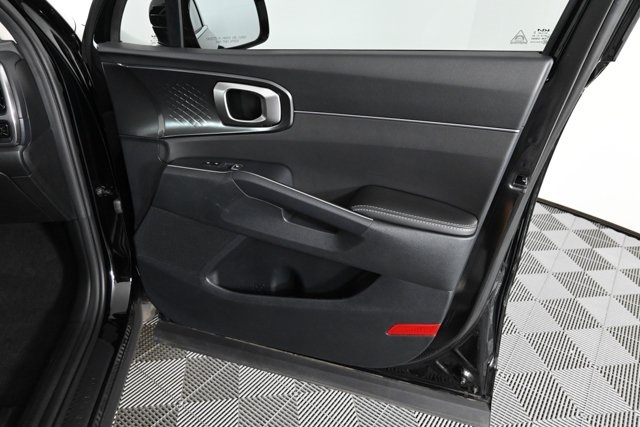 used 2023 Kia Sorento car, priced at $24,955