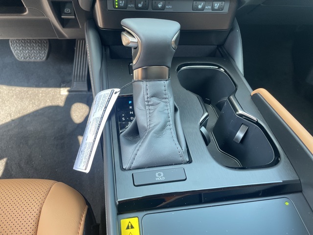 new 2025 Lexus ES car, priced at $49,324