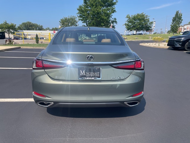new 2025 Lexus ES car, priced at $49,324
