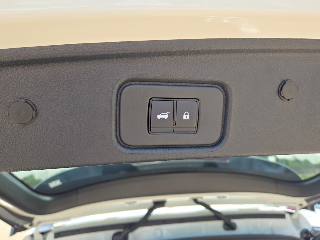 new 2025 Nissan Pathfinder car, priced at $46,505