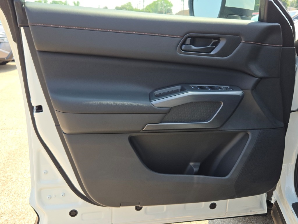 new 2025 Nissan Pathfinder car, priced at $46,505
