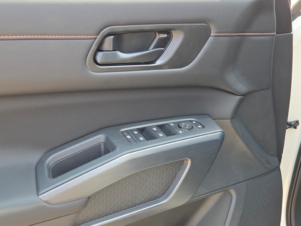 new 2025 Nissan Pathfinder car, priced at $46,505