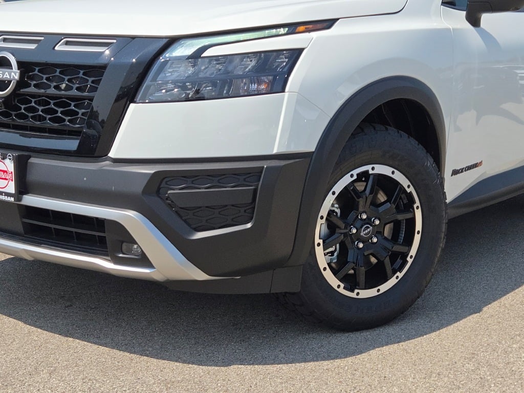 new 2025 Nissan Pathfinder car, priced at $46,505