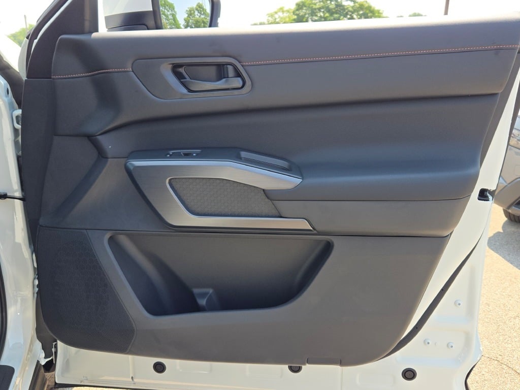 new 2025 Nissan Pathfinder car, priced at $46,505