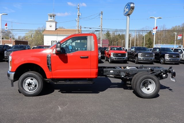 new 2024 Ford F-350SD car, priced at $54,598