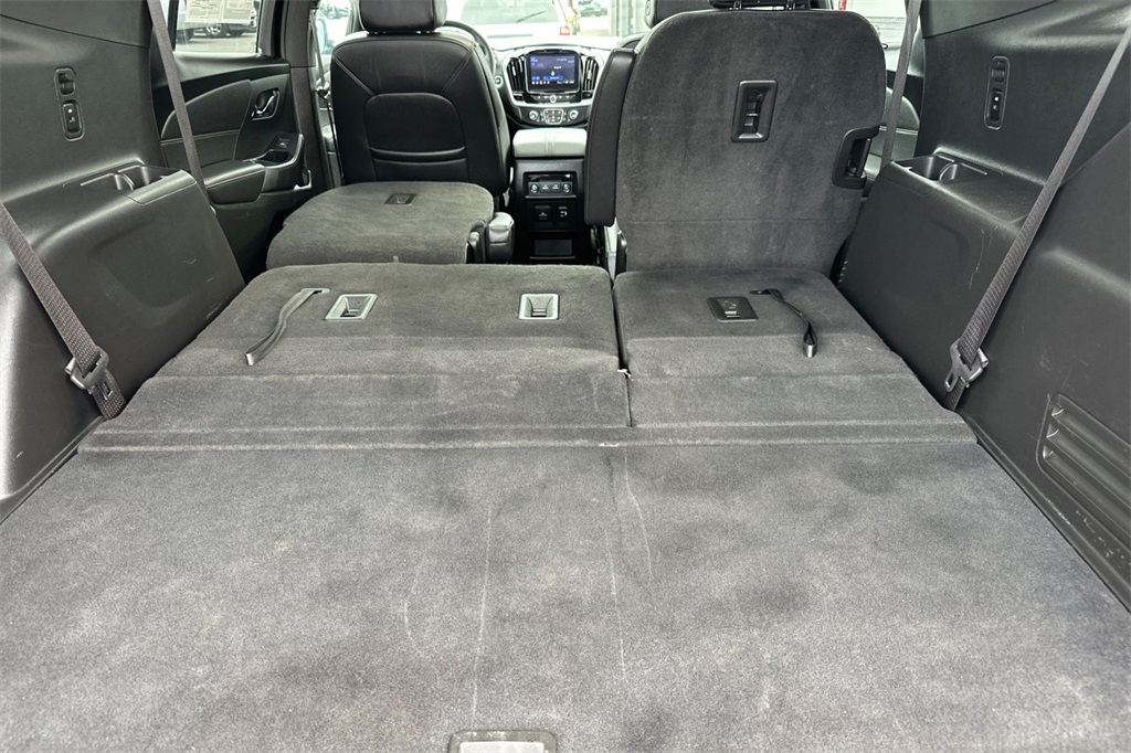 used 2022 Chevrolet Traverse car, priced at $34,947