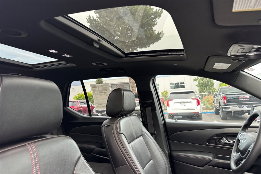 used 2022 Chevrolet Traverse car, priced at $34,947