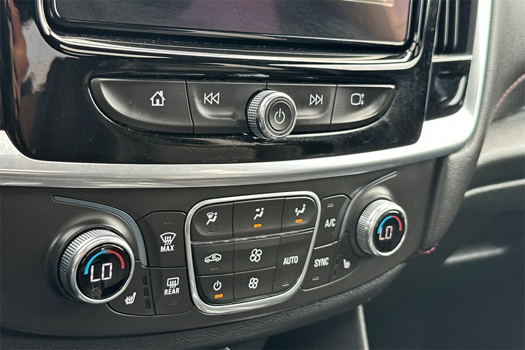 used 2022 Chevrolet Traverse car, priced at $34,947