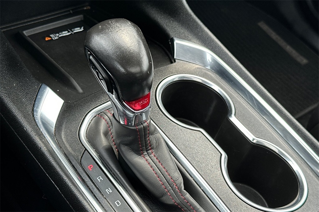 used 2022 Chevrolet Traverse car, priced at $34,947