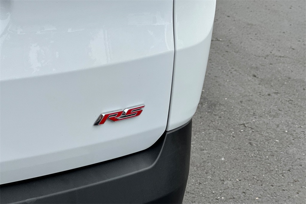 used 2022 Chevrolet Traverse car, priced at $34,947