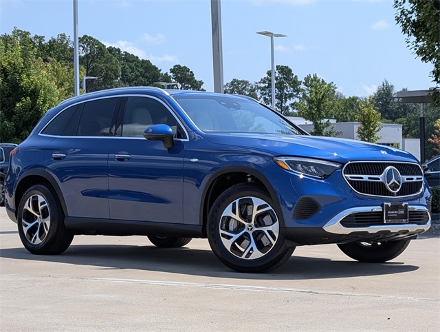 used 2025 Mercedes-Benz GLC car, priced at $58,924