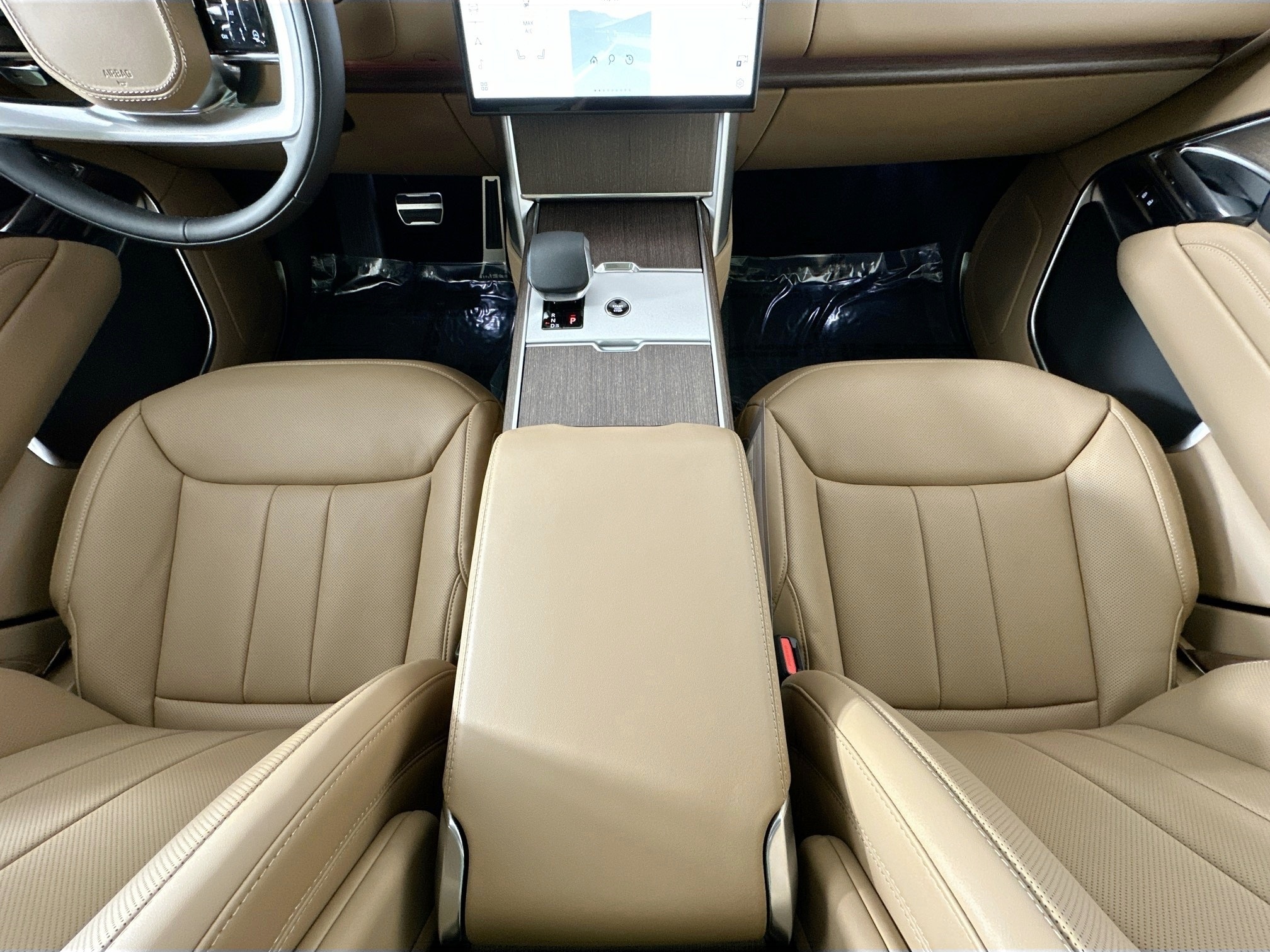 new 2025 Land Rover Range Rover car, priced at $142,130