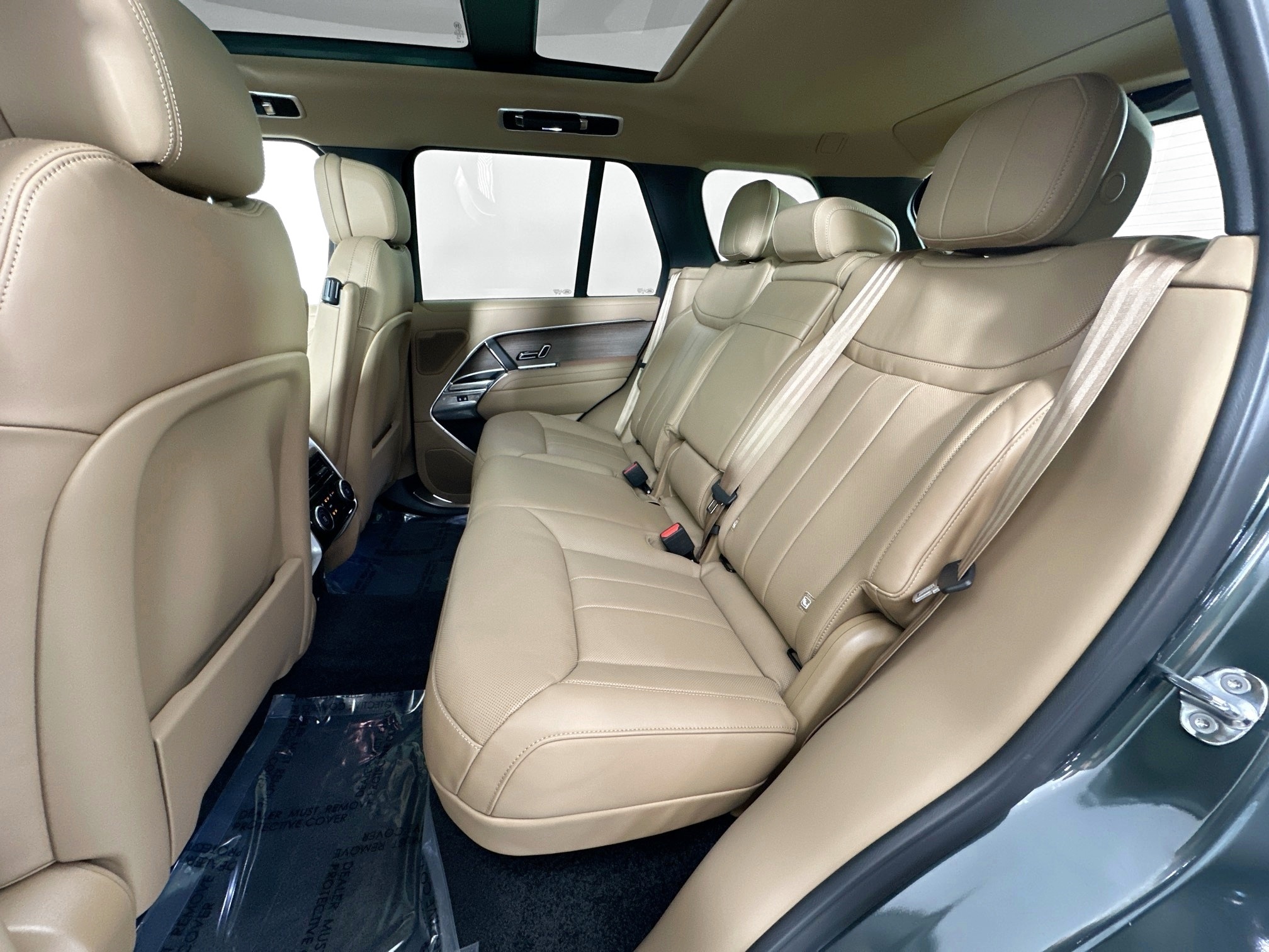 new 2025 Land Rover Range Rover car, priced at $142,130