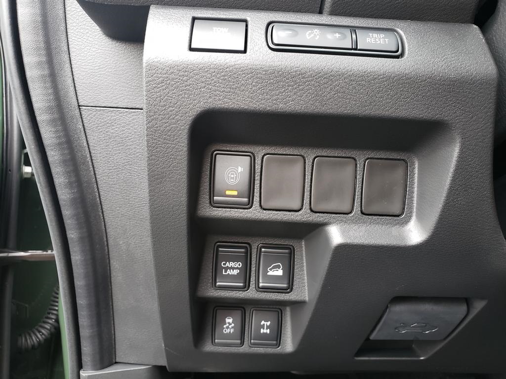 new 2025 Nissan Frontier car, priced at $39,713