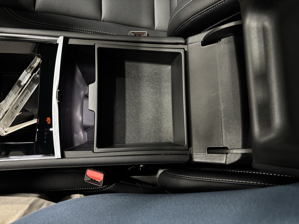 new 2026 Chevrolet Traverse car, priced at $50,328