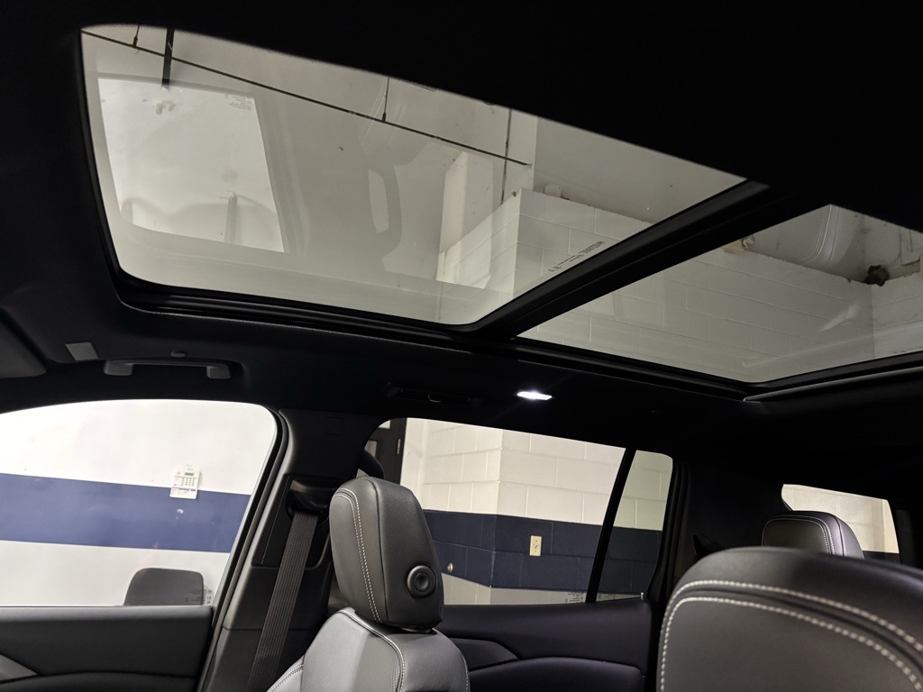 new 2026 Chevrolet Traverse car, priced at $50,328