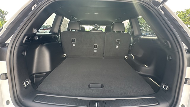 new 2025 Jeep Grand Cherokee car, priced at $45,381