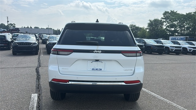 new 2025 Jeep Grand Cherokee car, priced at $45,381