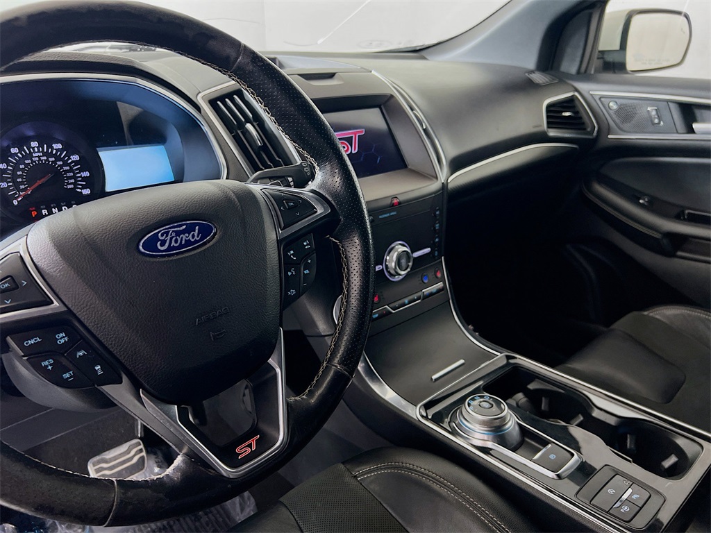 used 2020 Ford Edge car, priced at $21,499