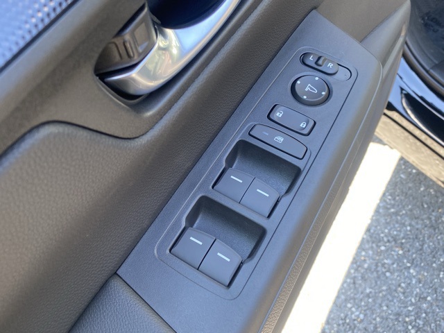 new 2026 Honda CR-V Hybrid car, priced at $39,591