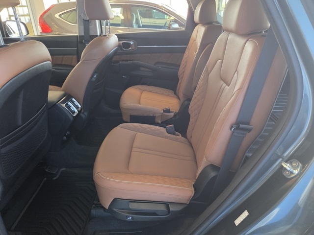 used 2022 Kia Sorento car, priced at $30,777