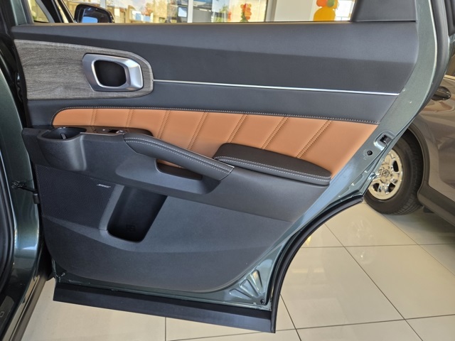 used 2022 Kia Sorento car, priced at $30,777
